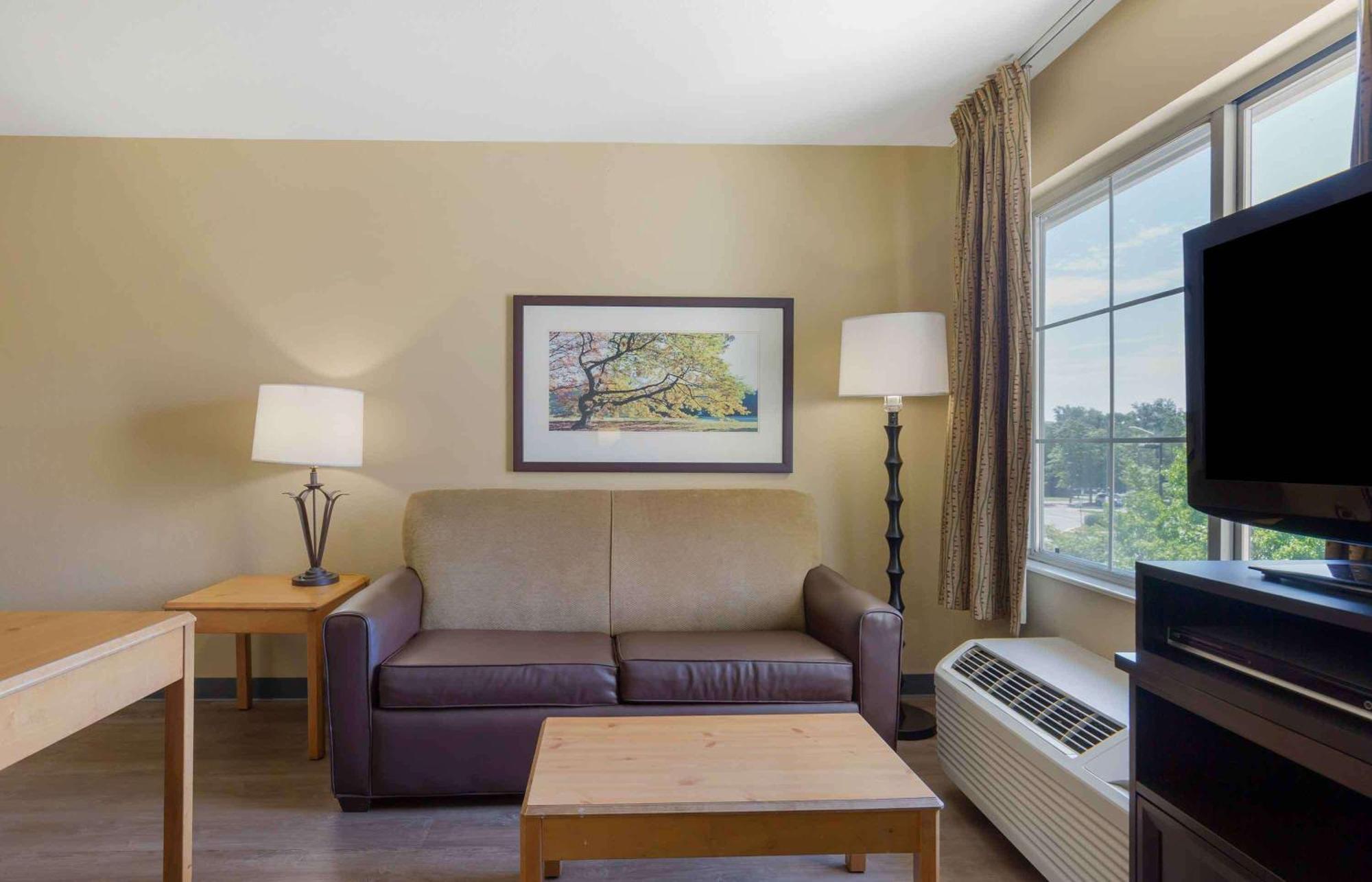 Mainstay Suites Washington Dulles Airport Chantilly Exterior photo